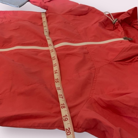 Women’s size Large Bench lightweight Jacket windbreaker - Picture 15 of 15